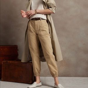 Banana Republic Chino Jogger- excellent condition, make offer!